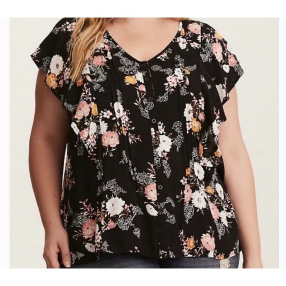 Torrid Floral Top Flutter Sleeve Size 2X Sleeveless Button Front V Neck Rayon